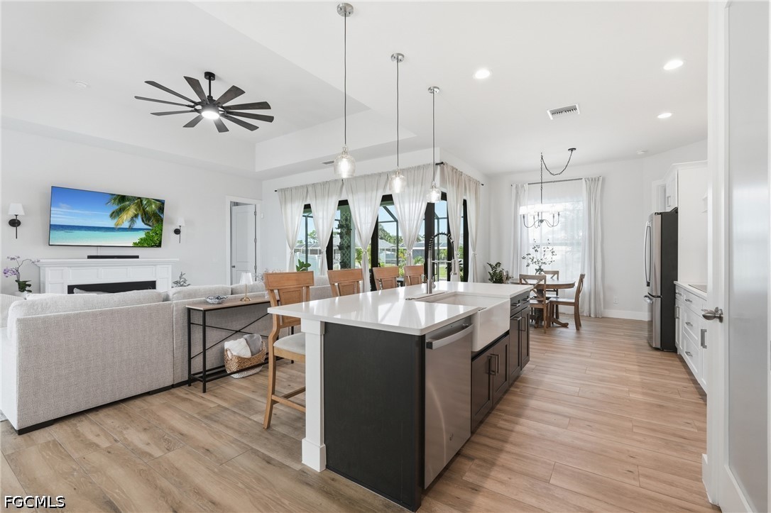 4 Bed Pool Home for Sale in Cape Coral, photo 3