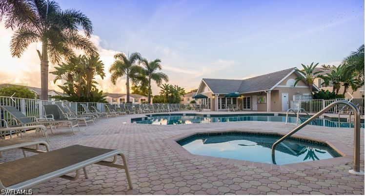 2 Bed Condominium for Sale in Naples, photo 3