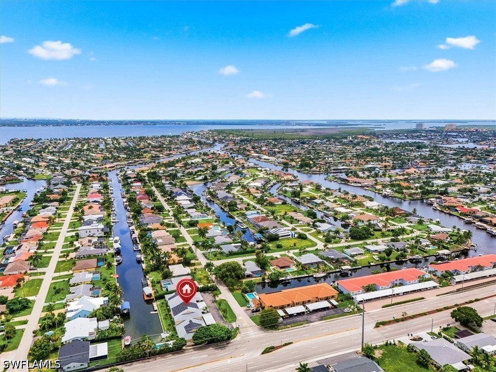 2 Bed Waterfront Home for Sale in Cape Coral, photo 3