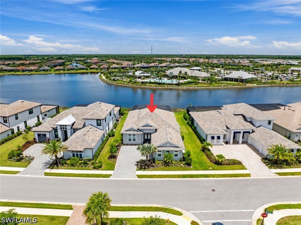 3 Bed Pool Home for Sale in Naples, photo 3