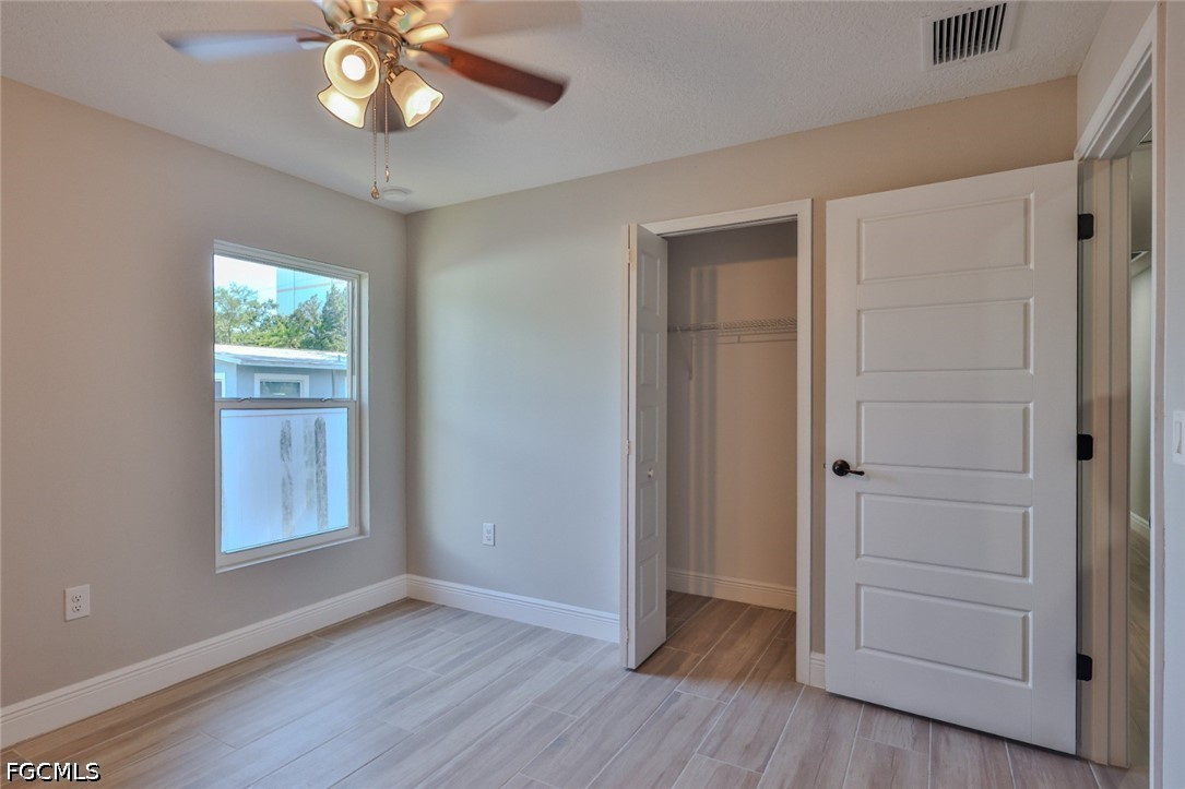 3 Bed SingleFamilyResidence for Sale in Not Applicable, photo 3