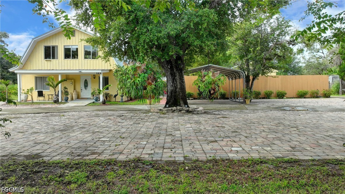 3 Bed SingleFamilyResidence for Sale in Labelle, photo 3