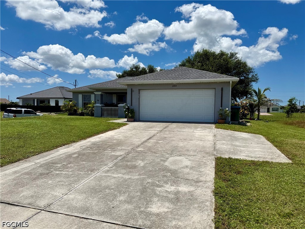 3 Bed SingleFamilyResidence for Sale in Cape Coral, photo 3