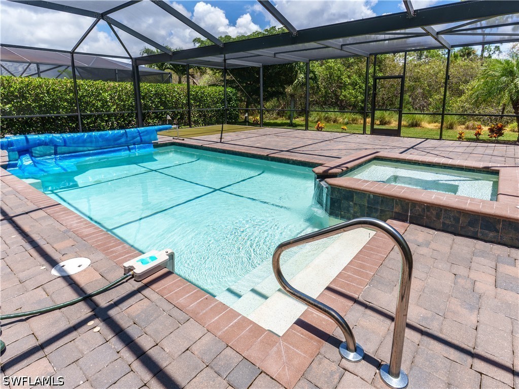 5 Bed Pool Home for Sale in Artesia, photo 3