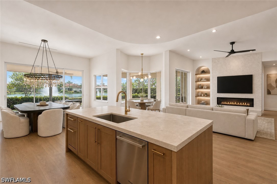 4 Bed Pool Home for Sale in Terracina, photo 3