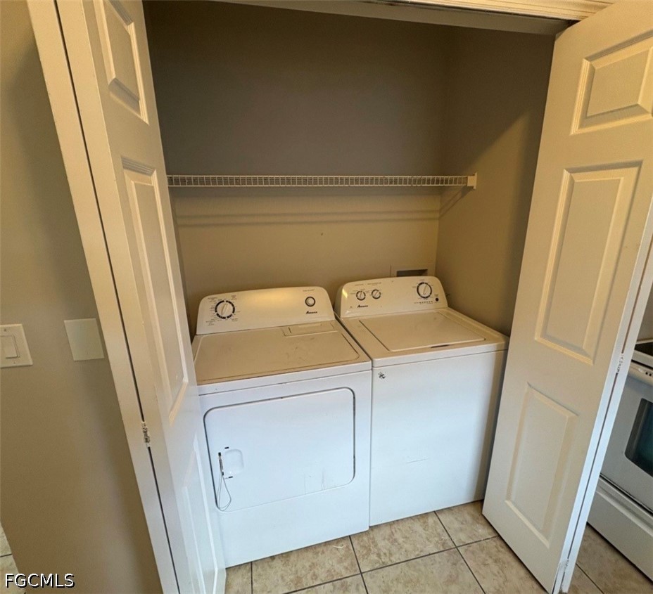 3 Bed SingleFamilyResidence for Sale in Fort Myers, photo 3