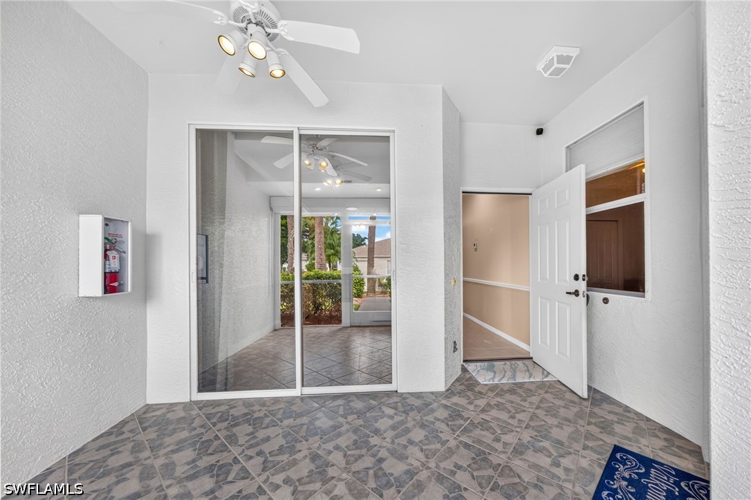2 Bed SingleFamilyResidence for Sale in Estero, photo 3