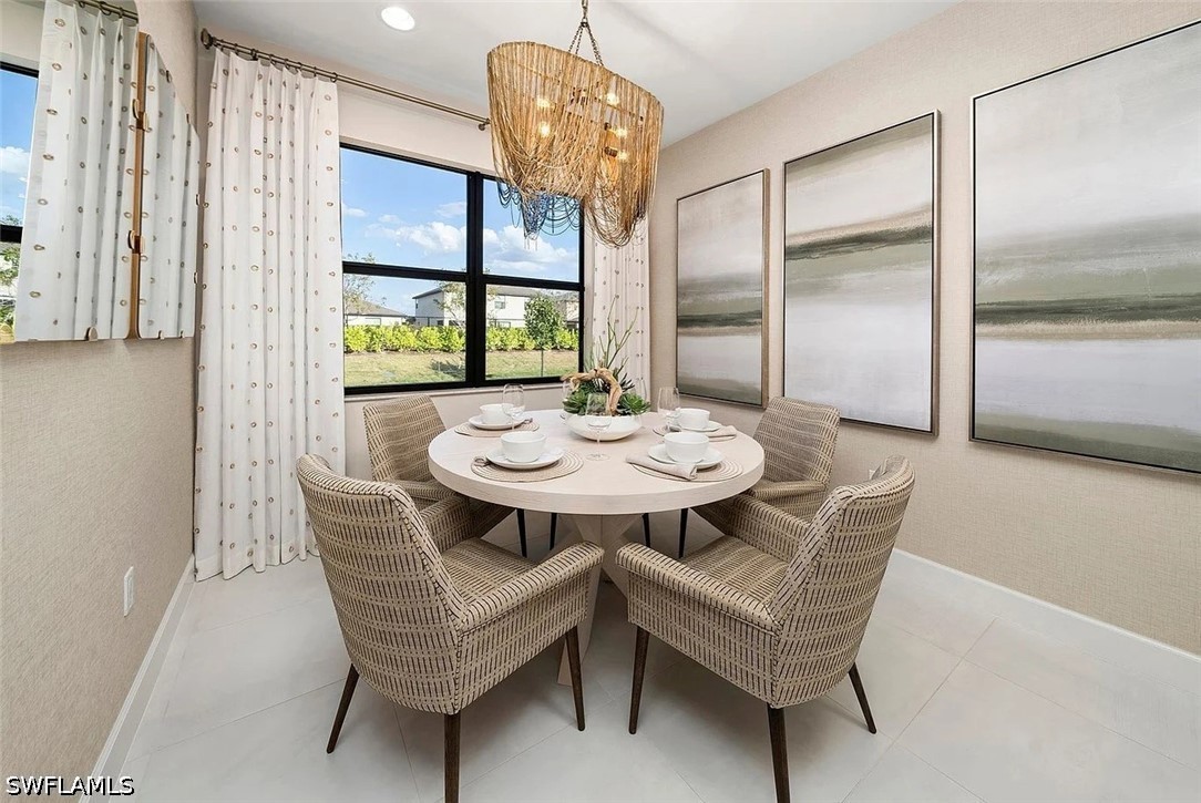 2 Bed SingleFamilyResidence for Sale in Valencia Harbor, photo 3