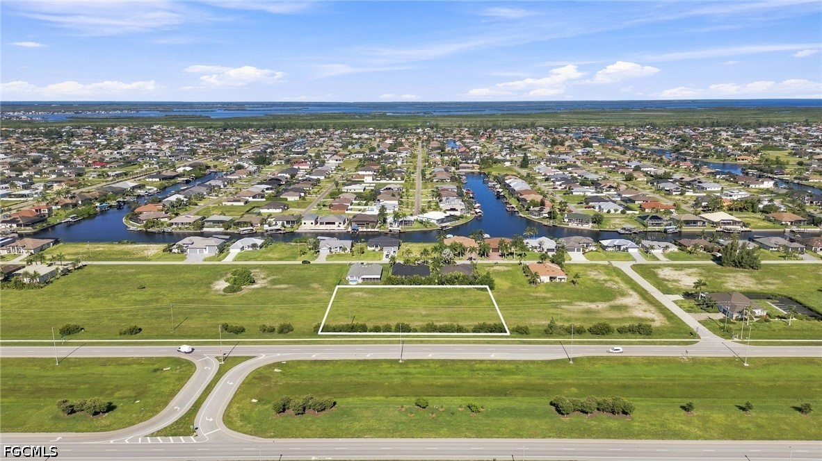 Commercial for Sale in Cape Coral, photo 3