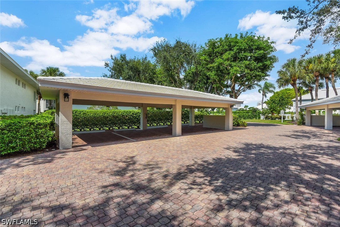 3 Bed Waterfront Home for Sale in Naples, photo 3