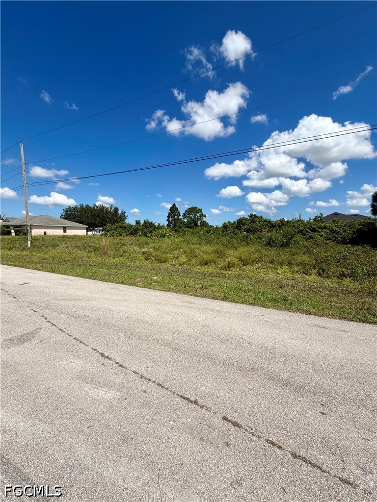 Residential for Sale in Lehigh Acres, photo 3