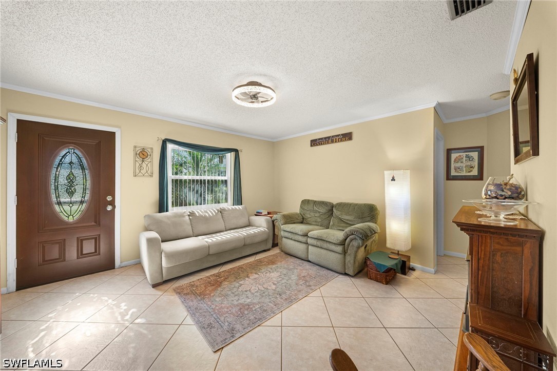 3 Bed Pool Home for Sale in San Carlos Park, photo 3