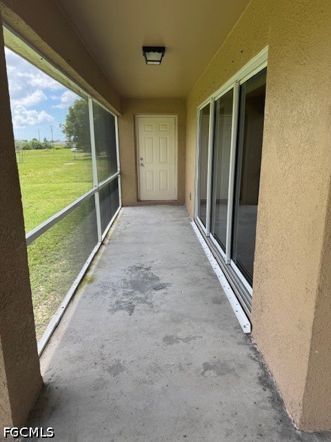 3 Bed SingleFamilyResidence for Sale in Cape Coral, photo 3