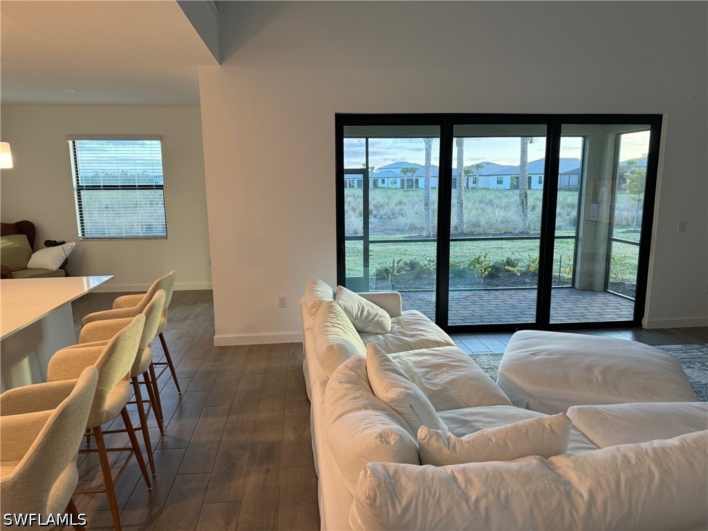 5 Bed SingleFamilyResidence for Sale in Estero, photo 3