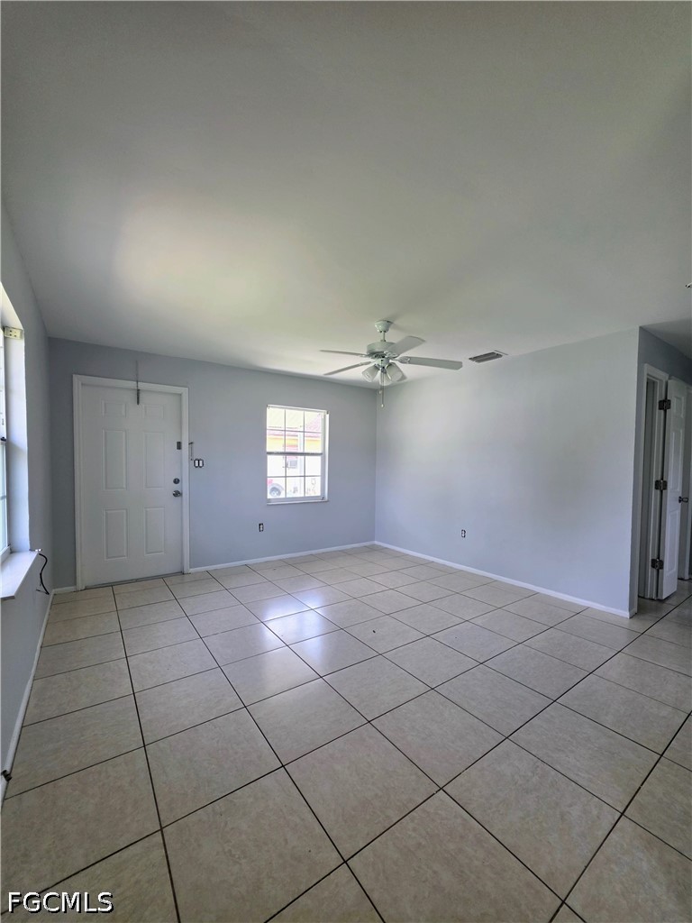 2 Bed SingleFamilyResidence for Sale in Pine Manor, photo 3