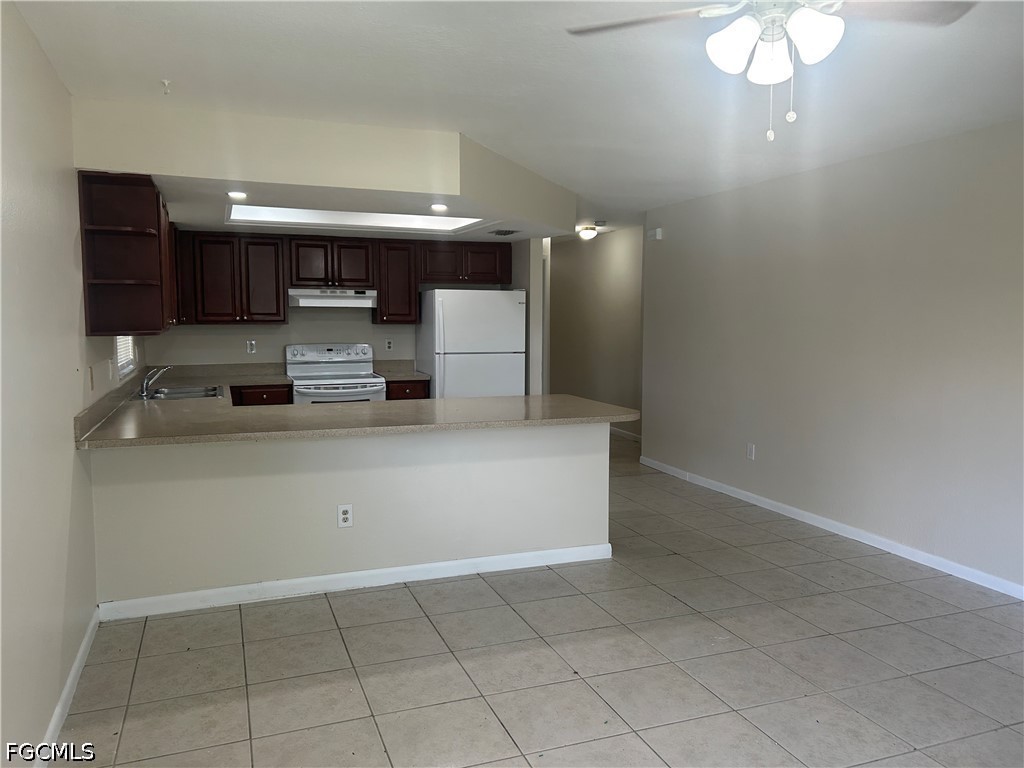 3 Bed Duplex for Sale in Cape Coral, photo 3