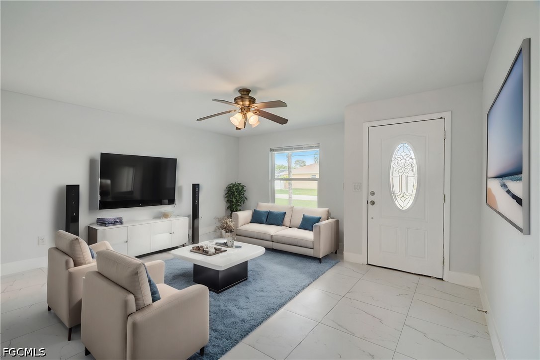 3 Bed Pool Home for Sale in Cape Coral, photo 3