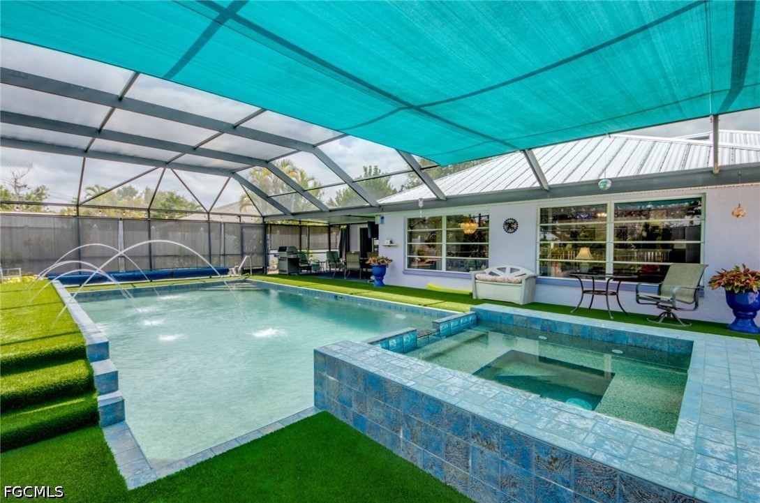 3 Bed Pool Home for Sale in Cape Coral, photo 3