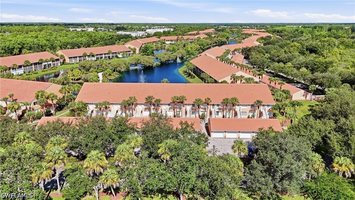 2 Bed Condominium for Sale in Naples, photo 3