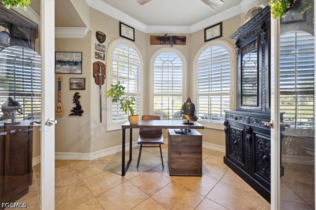 3 Bed Pool Home for Sale in Cape Coral, photo 3