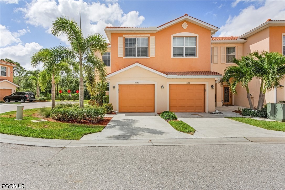 3 Bed Waterfront Home for Sale in Fort Myers, photo 3
