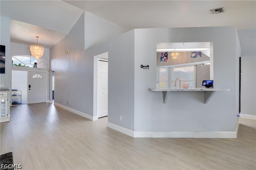 3 Bed Pool Home for Sale in Fort Myers, photo 3