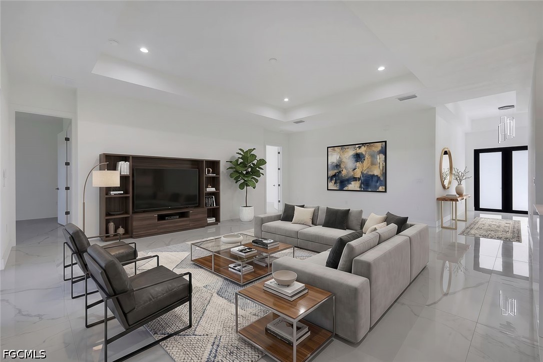 4 Bed SingleFamilyResidence for Sale in Labelle, photo 3
