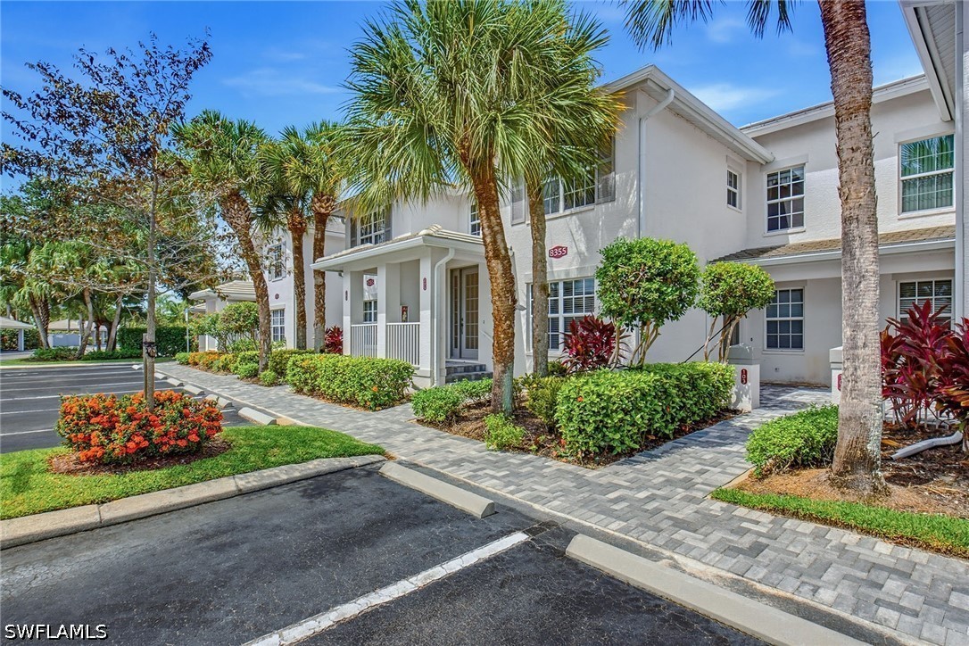 3 Bed Condominium for Sale in Whisper Trace, photo 3