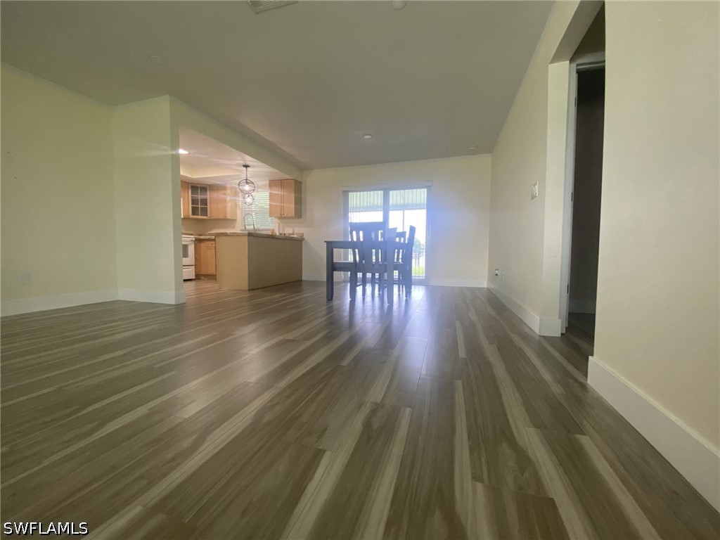 3 Bed Waterfront Home for Sale in Cape Coral, photo 3