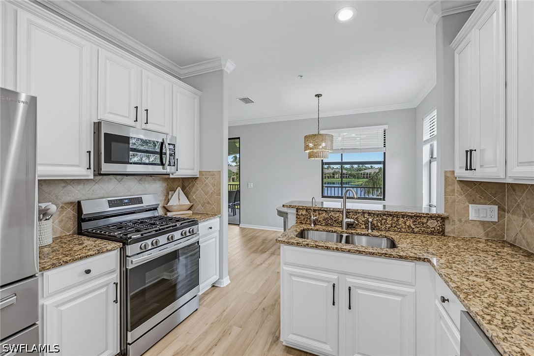 3 Bed Waterfront Home for Sale in Sonoma, photo 3