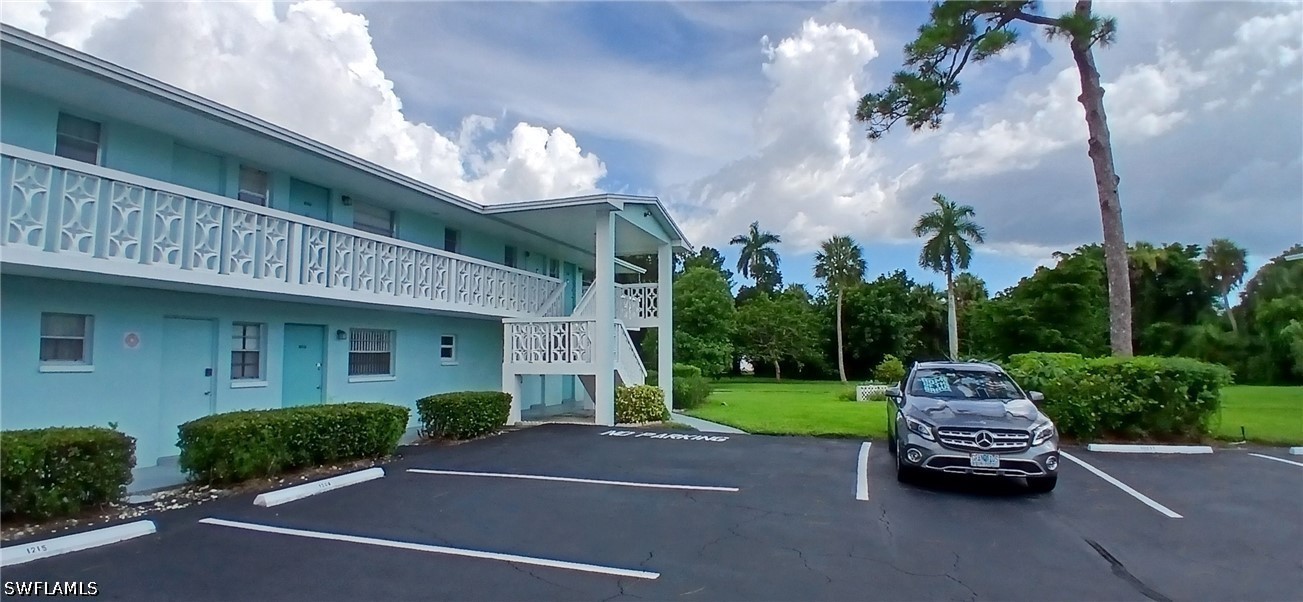 2 Bed Condominium for Sale in Tropic Terrace, photo 3