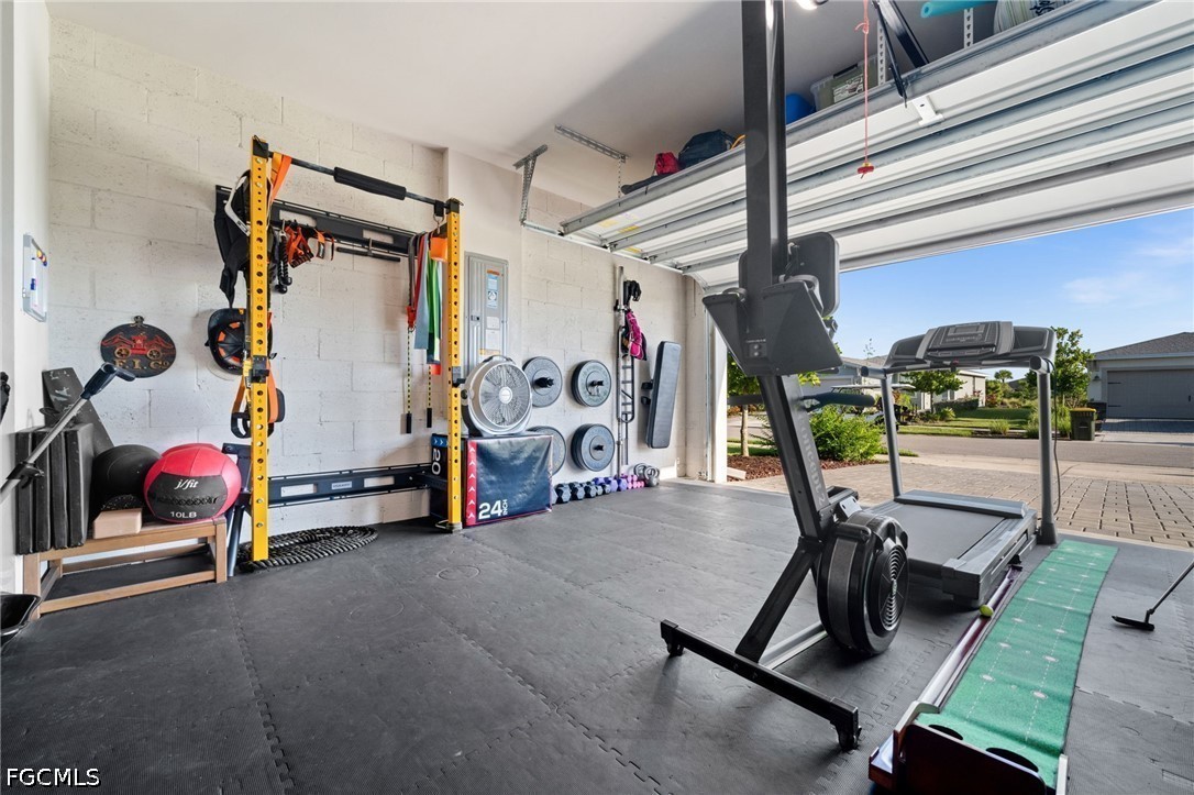 3 Bed SingleFamilyResidence for Sale in Crescent Grove, photo 3