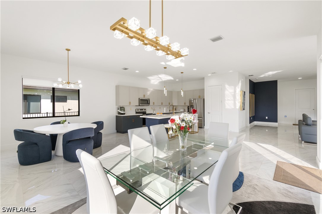 4 Bed SingleFamilyResidence for Sale in Maple Ridge, photo 3