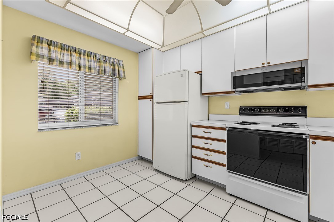 2 Bed Condominium for Sale in Fort Myers, photo 3
