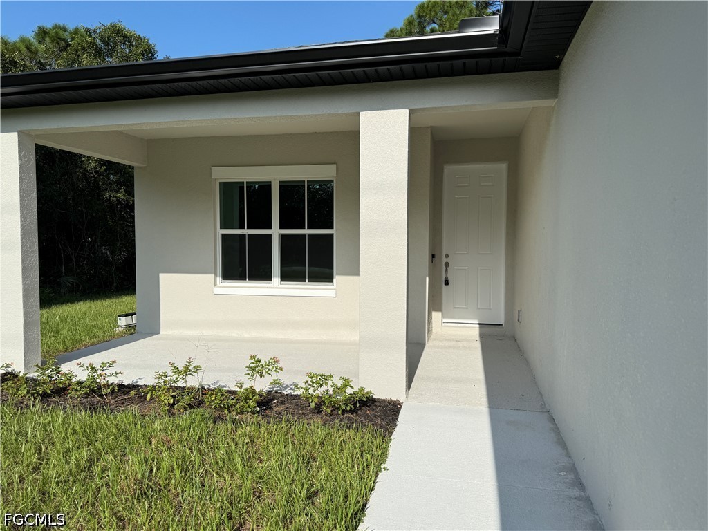 3 Bed SingleFamilyResidence for Sale in Lehigh Acres, photo 3