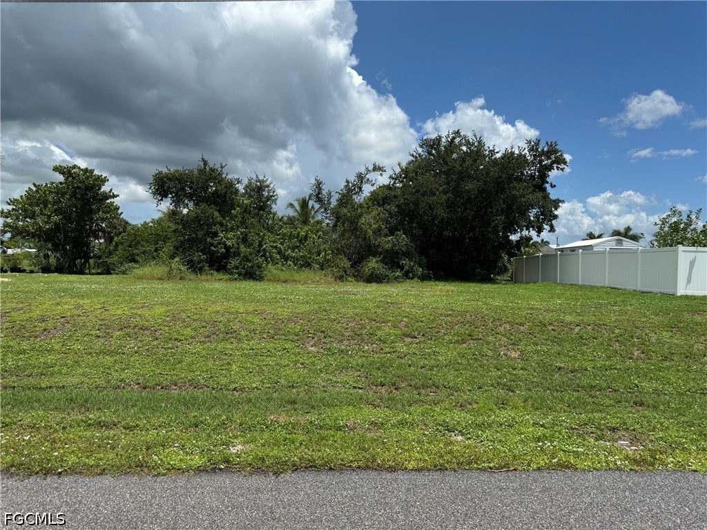 Waterfront Home for Sale in Punta Gorda, photo 3