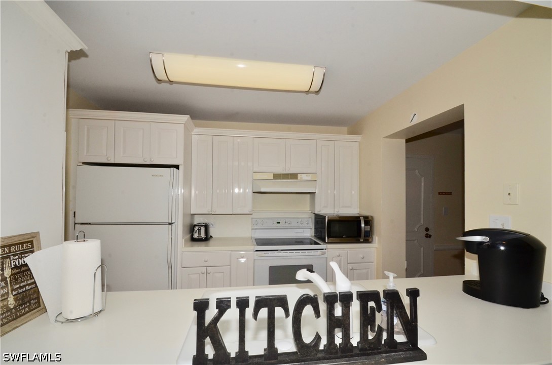 1 Bed Condominium for Sale in Venetian Bayview, photo 3