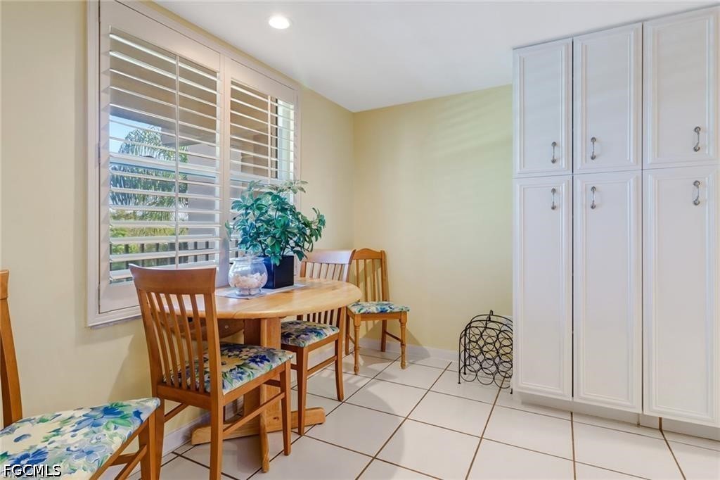 2 Bed Condominium for Sale in Terrace, photo 3