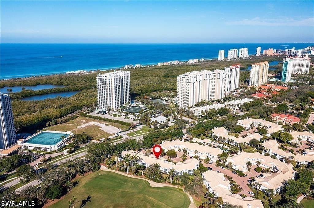 2 Bed Condominium for Sale in San Marino, photo 3