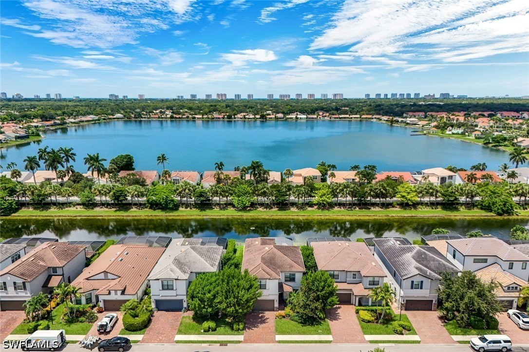 5 Bed Pool Home for Sale in Avery Square, photo 3