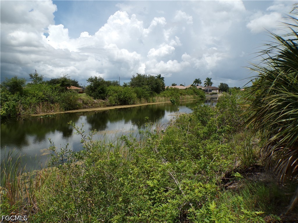 Waterfront Home for Sale in Cape Coral, photo 3