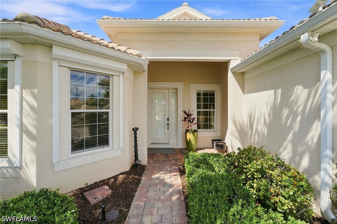 3 Bed Waterfront Home for Sale in Verona Walk, photo 3