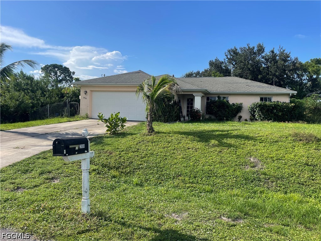 3 Bed SingleFamilyResidence for Sale in Lehigh Acres, photo 3