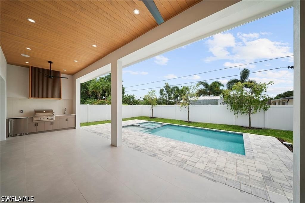 4 Bed Pool Home for Sale in Naples Park, photo 3