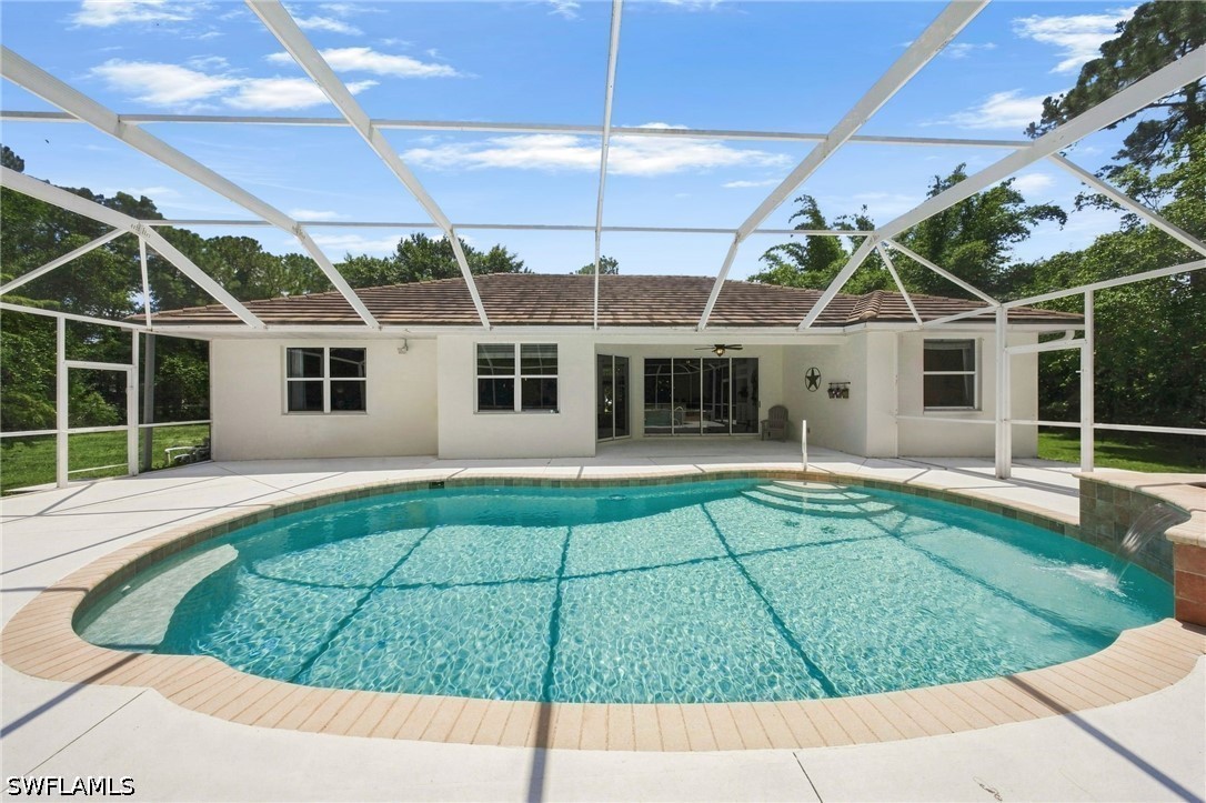 3 Bed Pool Home for Sale in Naples, photo 3