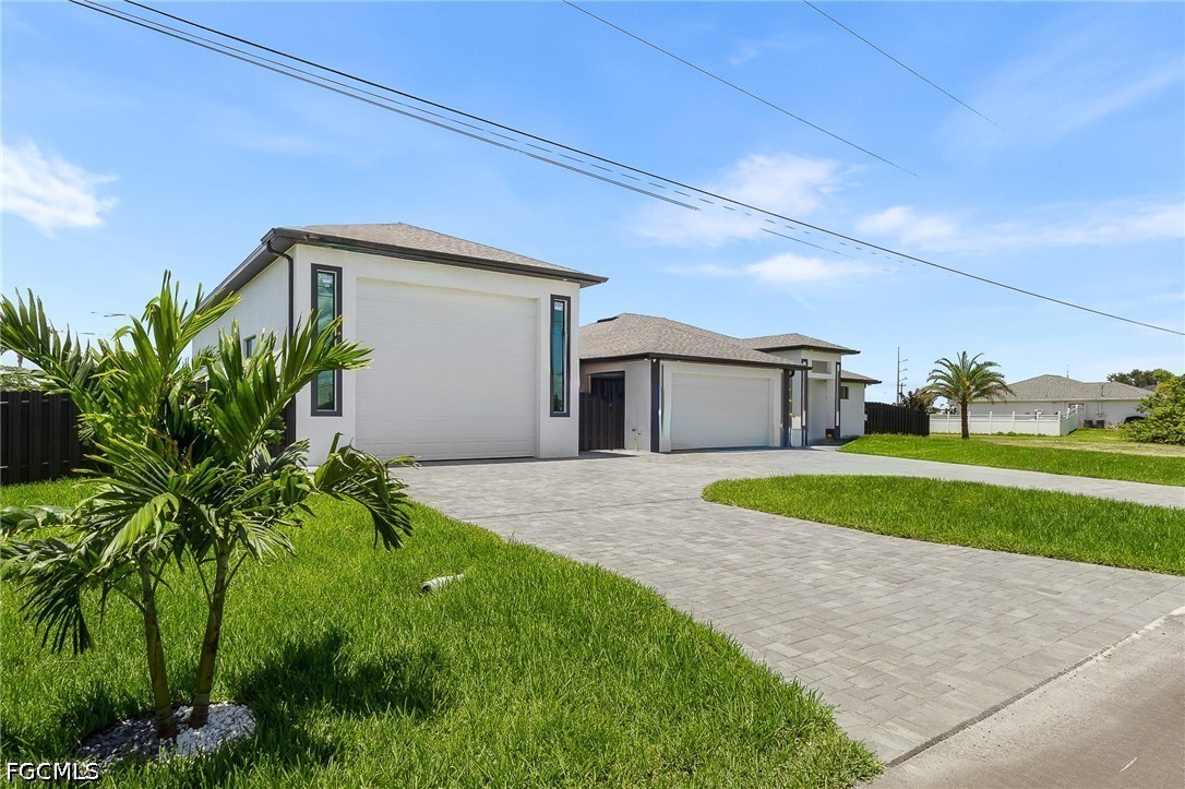 4 Bed Pool Home for Sale in Cape Coral, photo 3