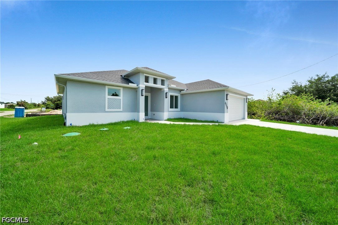 3 Bed SingleFamilyResidence for Sale in Lehigh Acres, photo 3