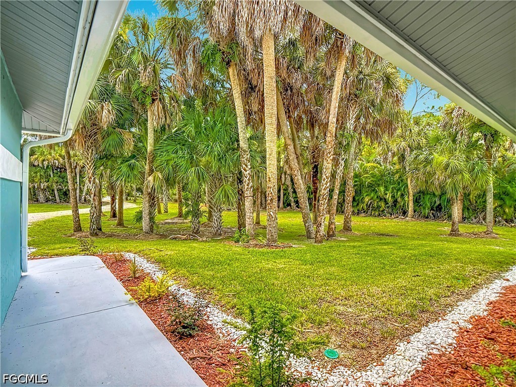 3 Bed Pool Home for Sale in Golden Gate Estates, photo 3