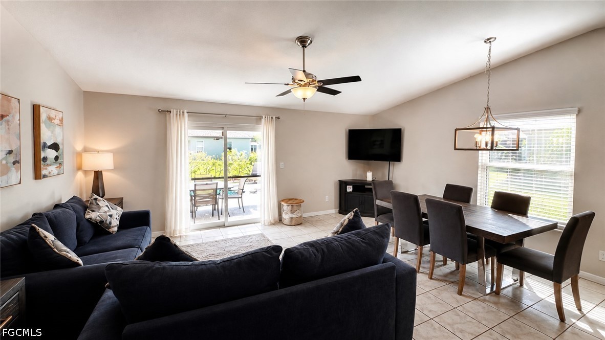 3 Bed Pool Home for Sale in Cape Coral, photo 3