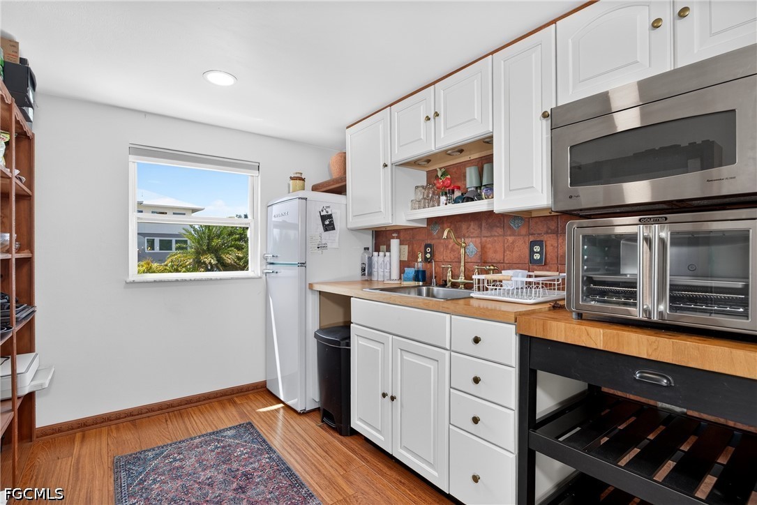 3 Bed Waterfront Home for Sale in Imperial Shores, photo 3